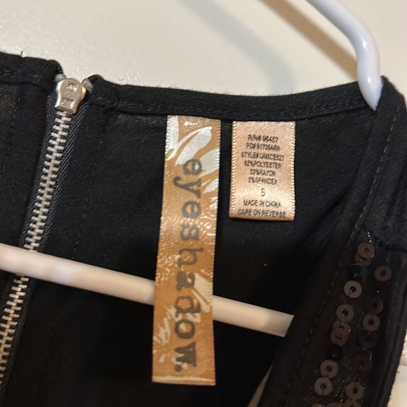 Black sequins blouse Eyeshadow - Picture 3 of 3